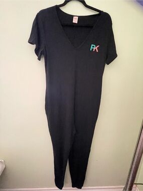 Smash and Tess Sunday Short SleeBlack V-Neck Jumpsuit 'PK' Logo Size Small